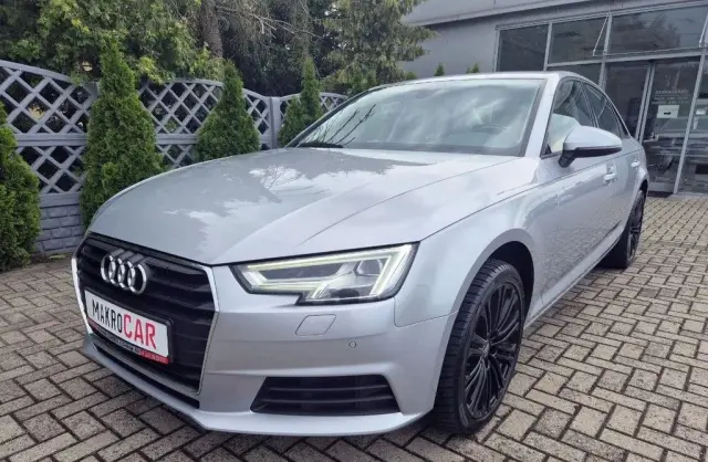 AUDI A4 