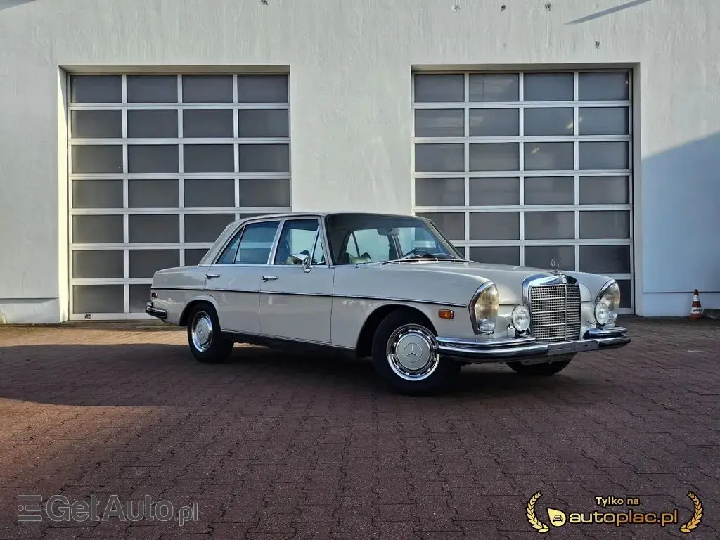 MERCEDES-BENZ 200 2.3 
