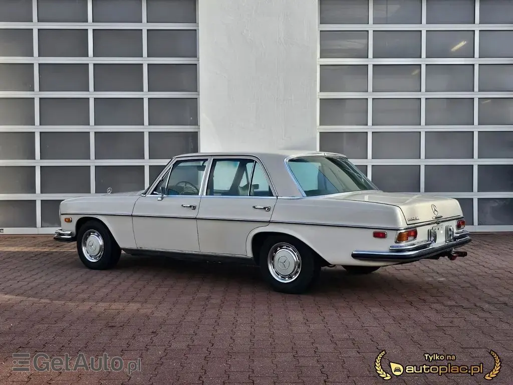 MERCEDES-BENZ 200 2.3 