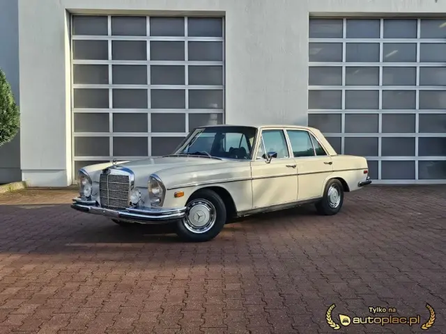 MERCEDES-BENZ 200 2.3 