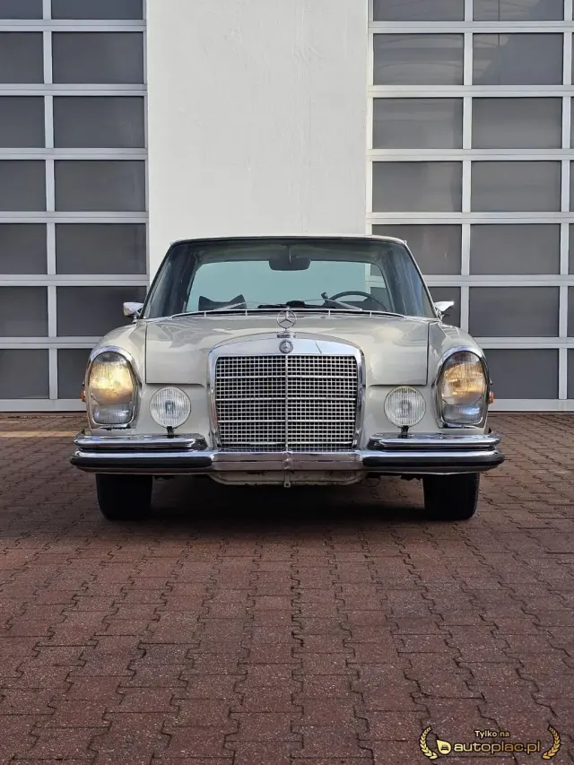 MERCEDES-BENZ 200 2.3 