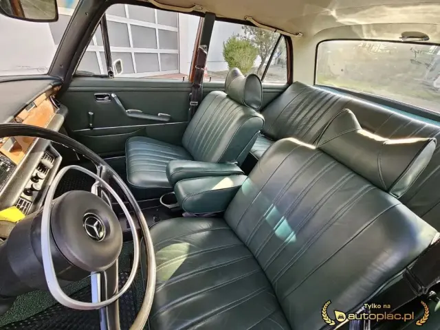 MERCEDES-BENZ 200 2.3 