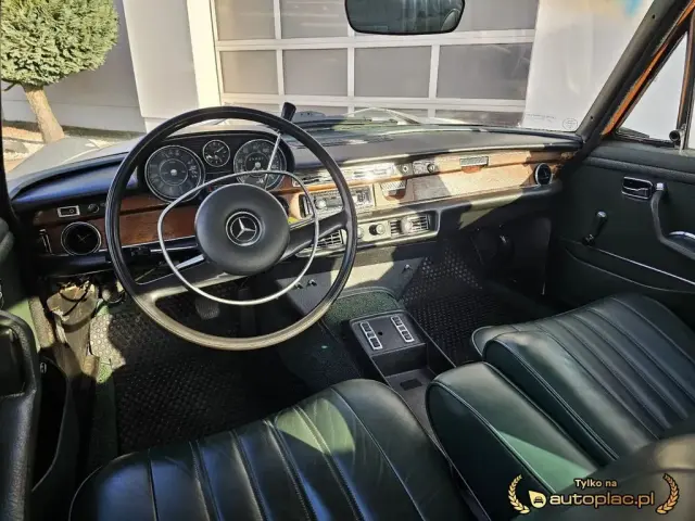 MERCEDES-BENZ 200 2.3 