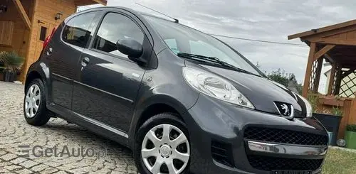 PEUGEOT 107 
