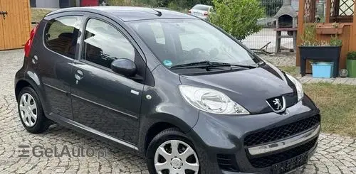 PEUGEOT 107 