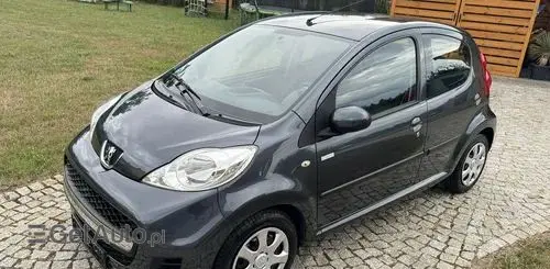 PEUGEOT 107 