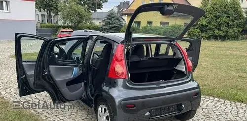 PEUGEOT 107 