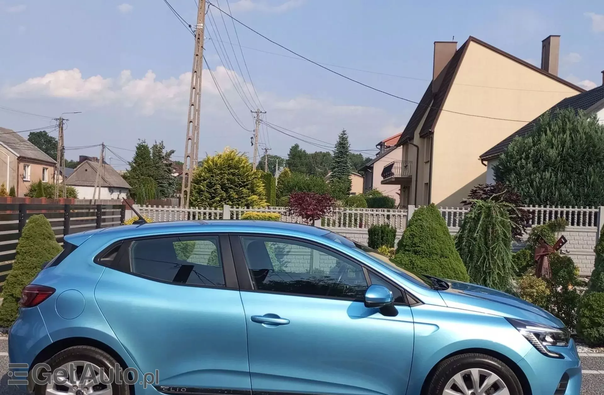 RENAULT Clio 1.0 TCe (100 KM)