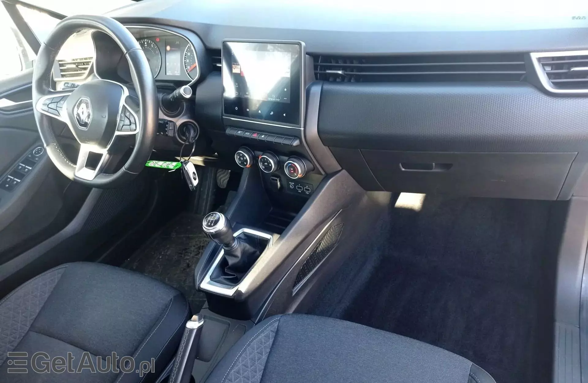 RENAULT Clio 1.0 TCe (100 KM)