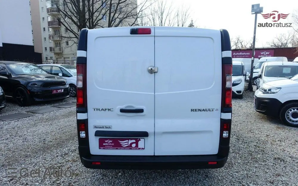 RENAULT Trafic 