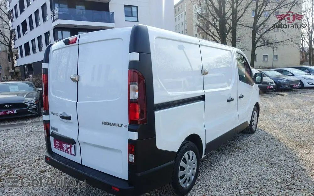RENAULT Trafic 
