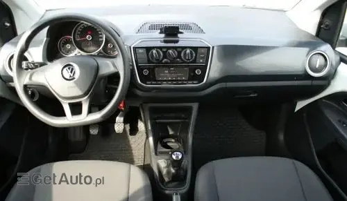 VOLKSWAGEN Up! 