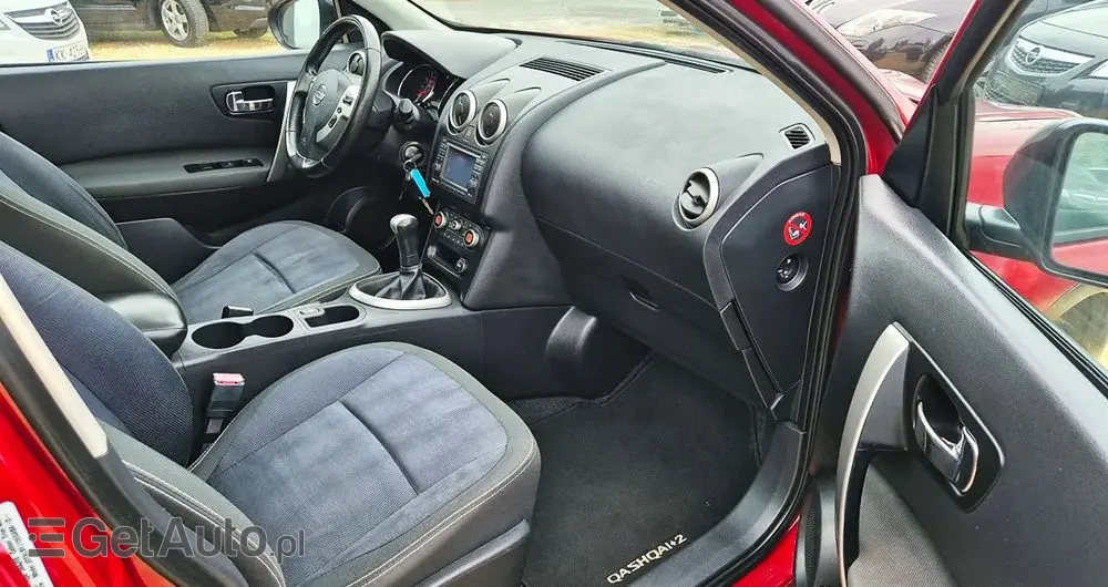 NISSAN Qashqai+2 1.6 Tekna