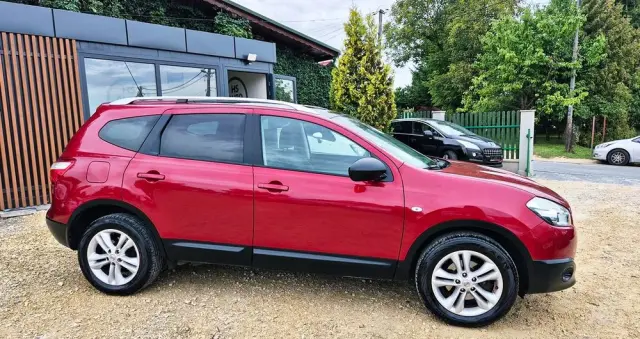 NISSAN Qashqai+2 1.6 Tekna