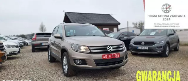 VOLKSWAGEN Tiguan 