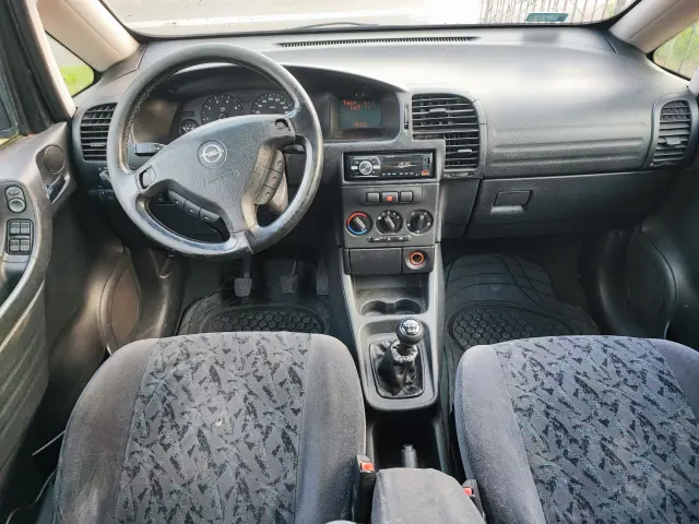 OPEL Zafira 