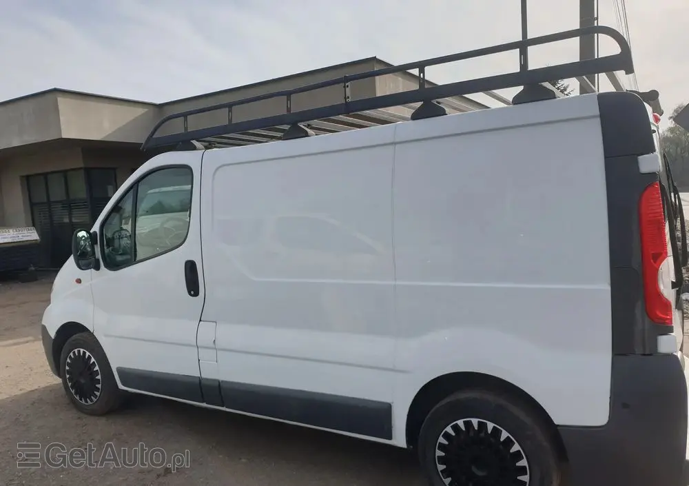 OPEL Vivaro 