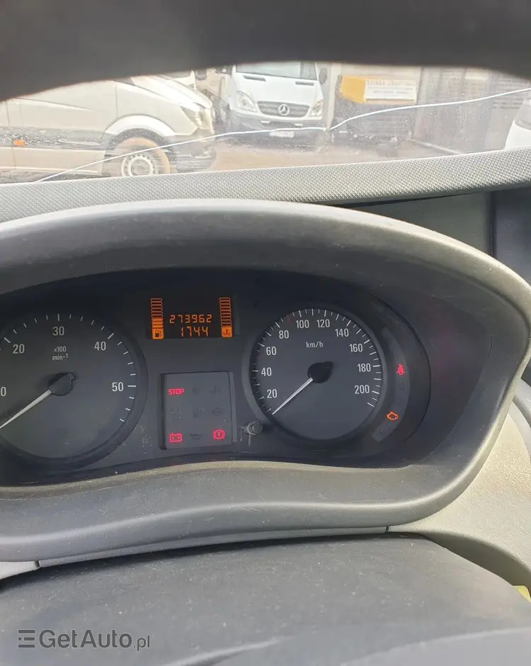 OPEL Vivaro 