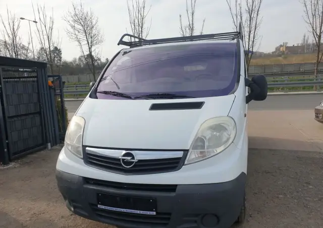 OPEL Vivaro 