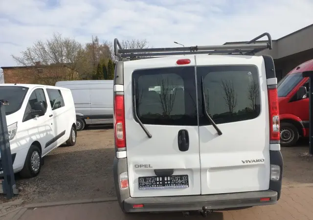 OPEL Vivaro 