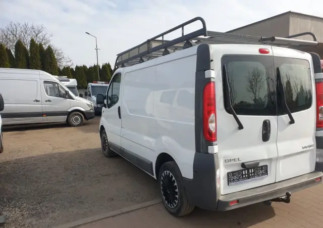 OPEL Vivaro 