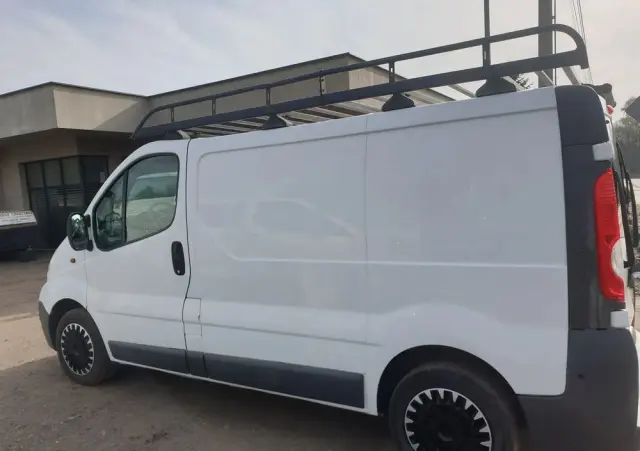 OPEL Vivaro 