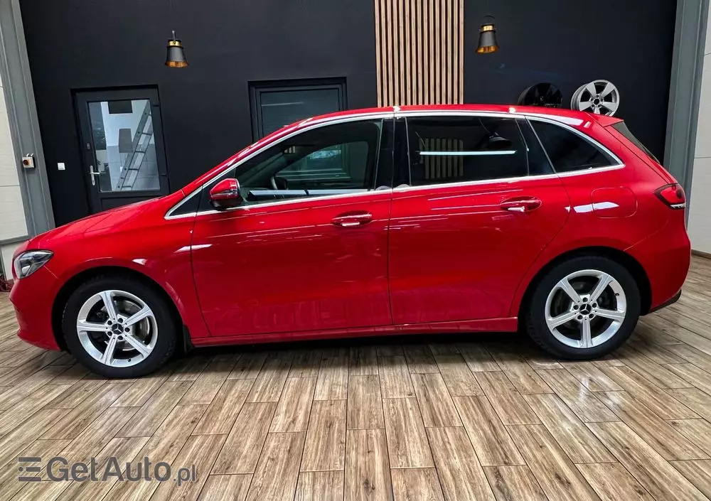 MERCEDES-BENZ Klasa B 220 d 8G-DCT