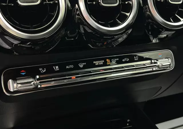 MERCEDES-BENZ Klasa B 220 d 8G-DCT