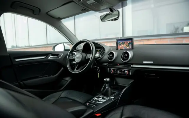 AUDI A3 Limousine 2.0 TDI sport
