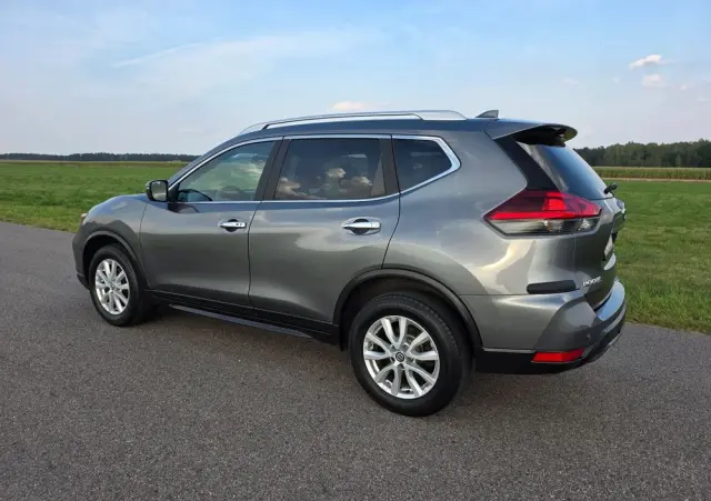 NISSAN Rogue 