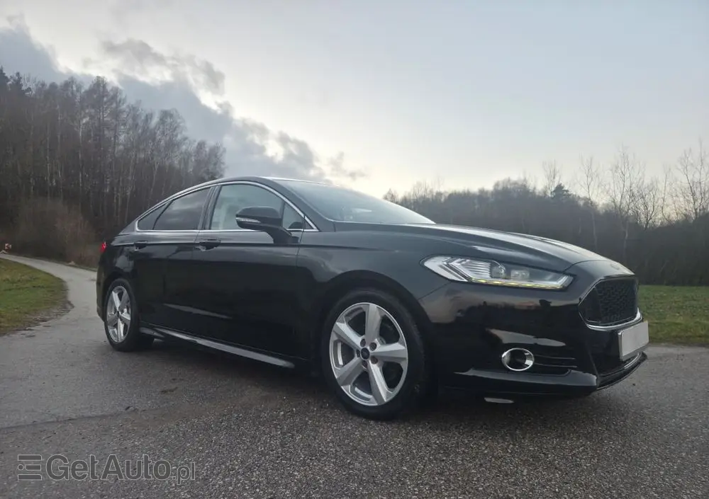FORD Mondeo 2.0 TDCi STart-Stopp Vignale