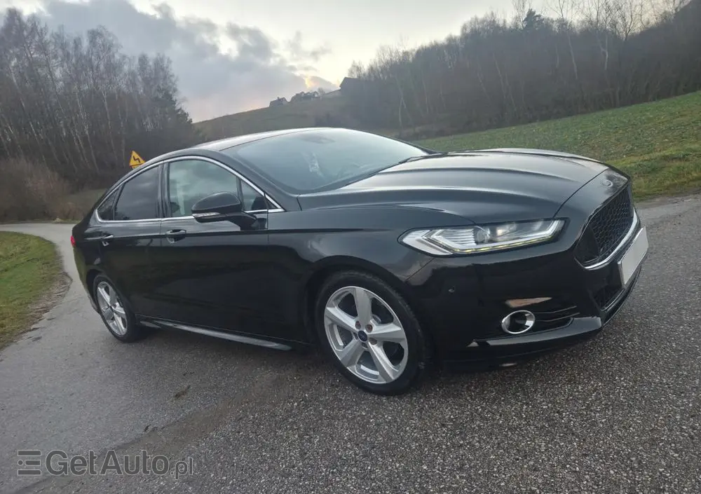 FORD Mondeo 2.0 TDCi STart-Stopp Vignale