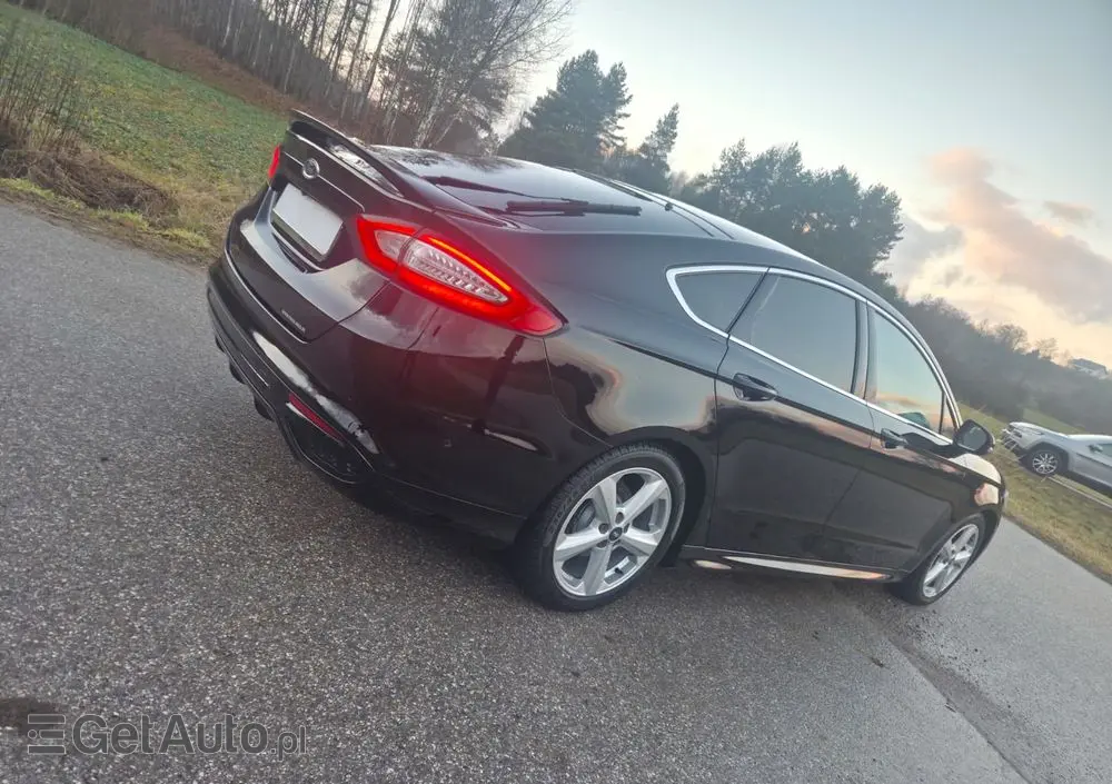 FORD Mondeo 2.0 TDCi STart-Stopp Vignale