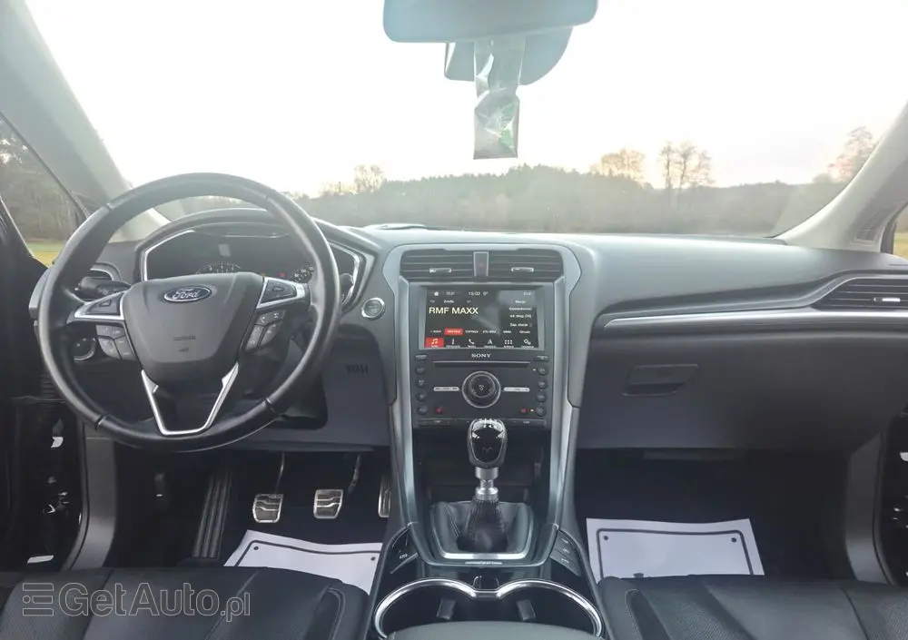 FORD Mondeo 2.0 TDCi STart-Stopp Vignale