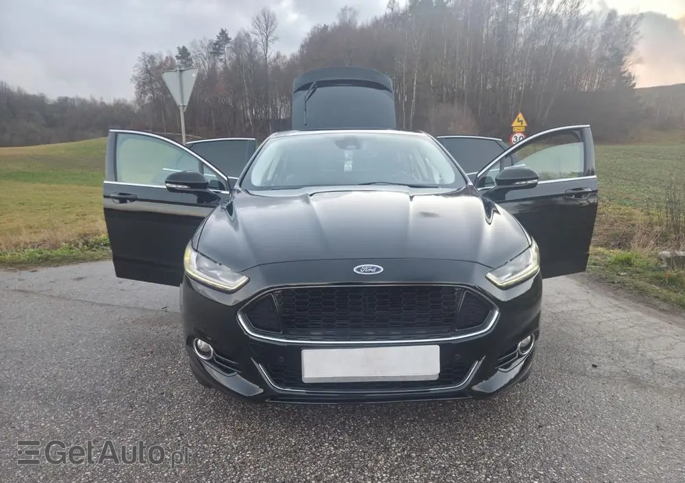 FORD Mondeo 2.0 TDCi STart-Stopp Vignale