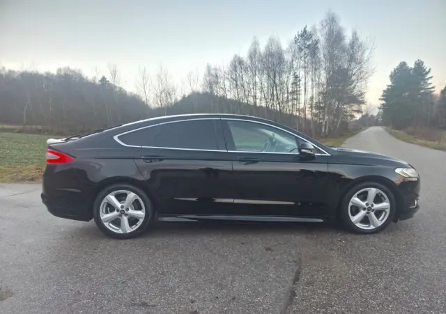 FORD Mondeo 2.0 TDCi STart-Stopp Vignale