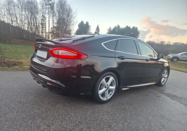 FORD Mondeo 2.0 TDCi STart-Stopp Vignale