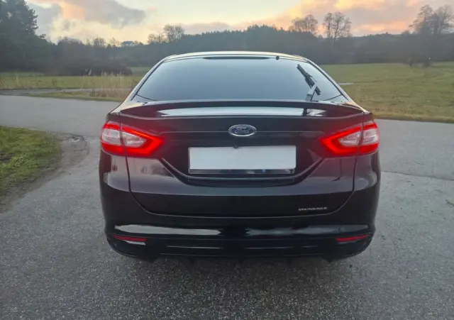 FORD Mondeo 2.0 TDCi STart-Stopp Vignale