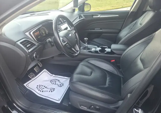 FORD Mondeo 2.0 TDCi STart-Stopp Vignale