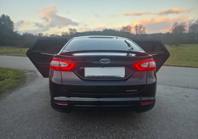 FORD Mondeo 2.0 TDCi STart-Stopp Vignale