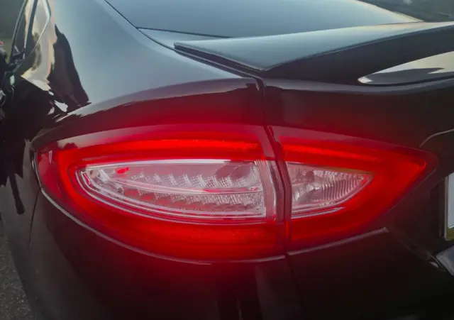 FORD Mondeo 2.0 TDCi STart-Stopp Vignale