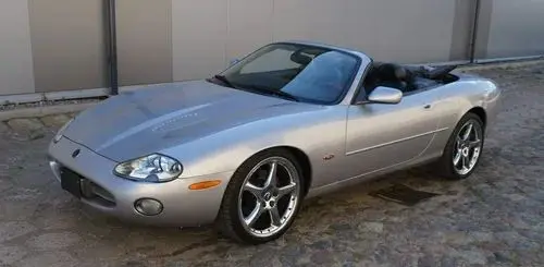 JAGUAR XK 