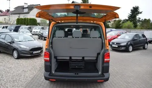 VOLKSWAGEN Transporter 