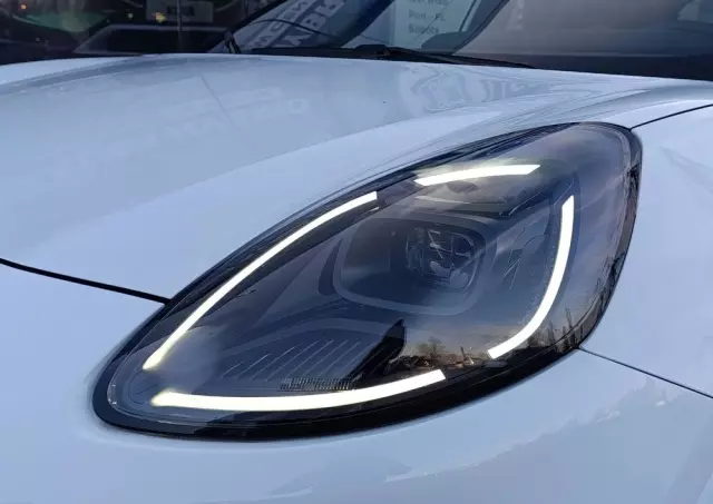 FORD Puma 1.0 EcoBoost mHEV ST-Line X PowerShift