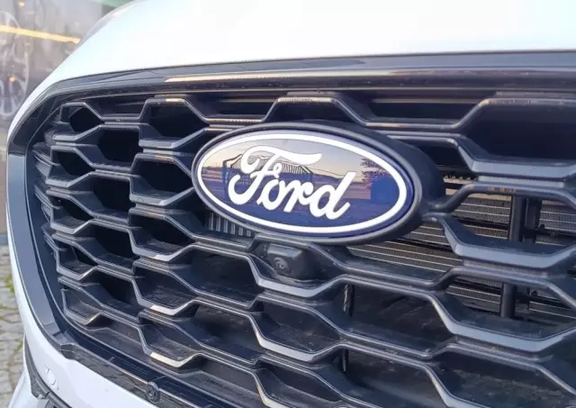 FORD Puma 1.0 EcoBoost mHEV ST-Line X PowerShift