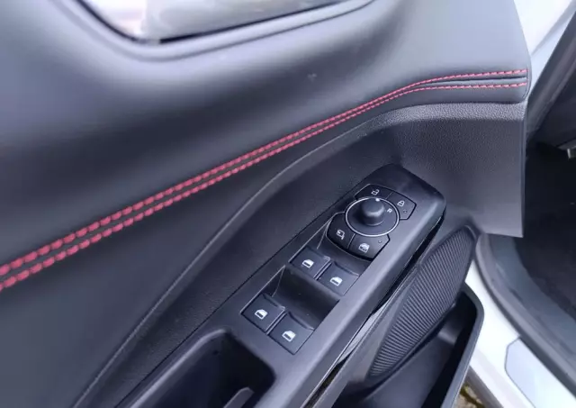 FORD Puma 1.0 EcoBoost mHEV ST-Line X PowerShift