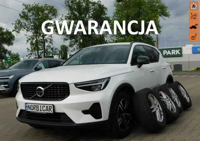 VOLVO XC 40 B3 B DKG Plus Black Edition
