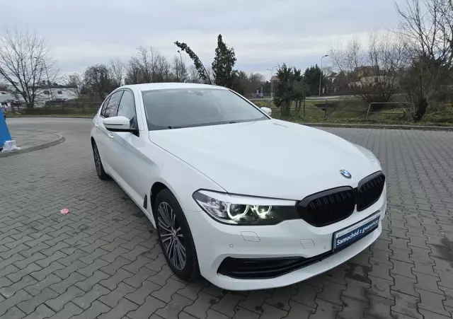 BMW Seria 5 530e iPerformance Luxury Line sport