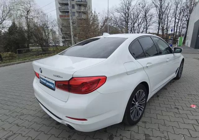 BMW Seria 5 530e iPerformance Luxury Line sport