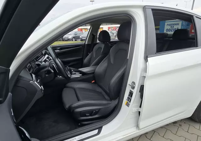 BMW Seria 5 530e iPerformance Luxury Line sport